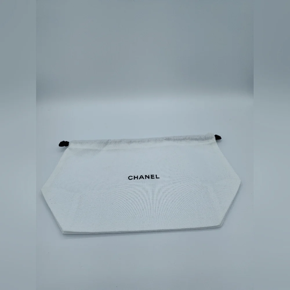 CHANEL White Drawstring Dust Bags Set Of 3 Travel Storage Pouches Authentic NEW - Picture 6 of 8